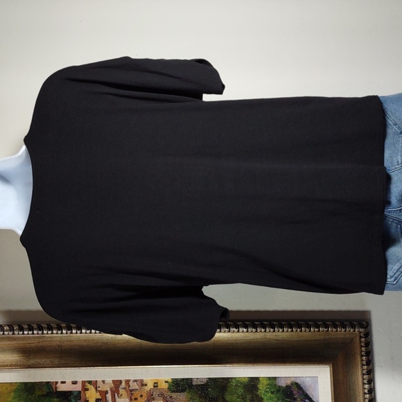 Passport V Neck Tee w/ Ruched Sleeves - Picture 4 of 7